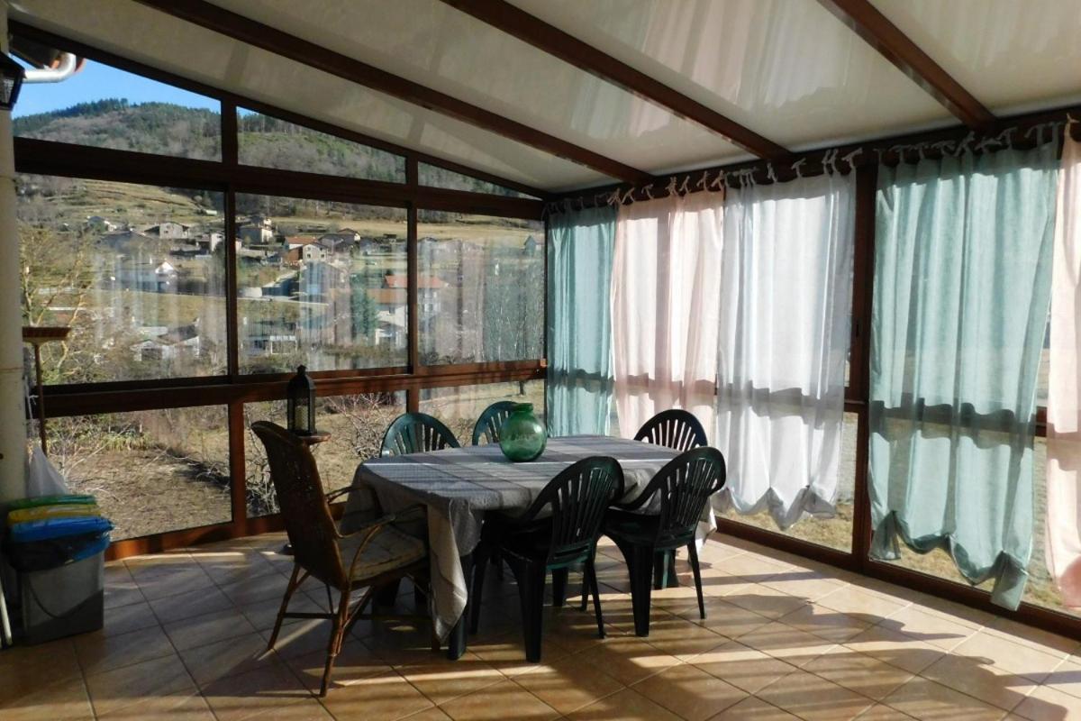 Gite Le Gravier En Haut De Villa Proche De La Dolce Via Arcens Exterior photo