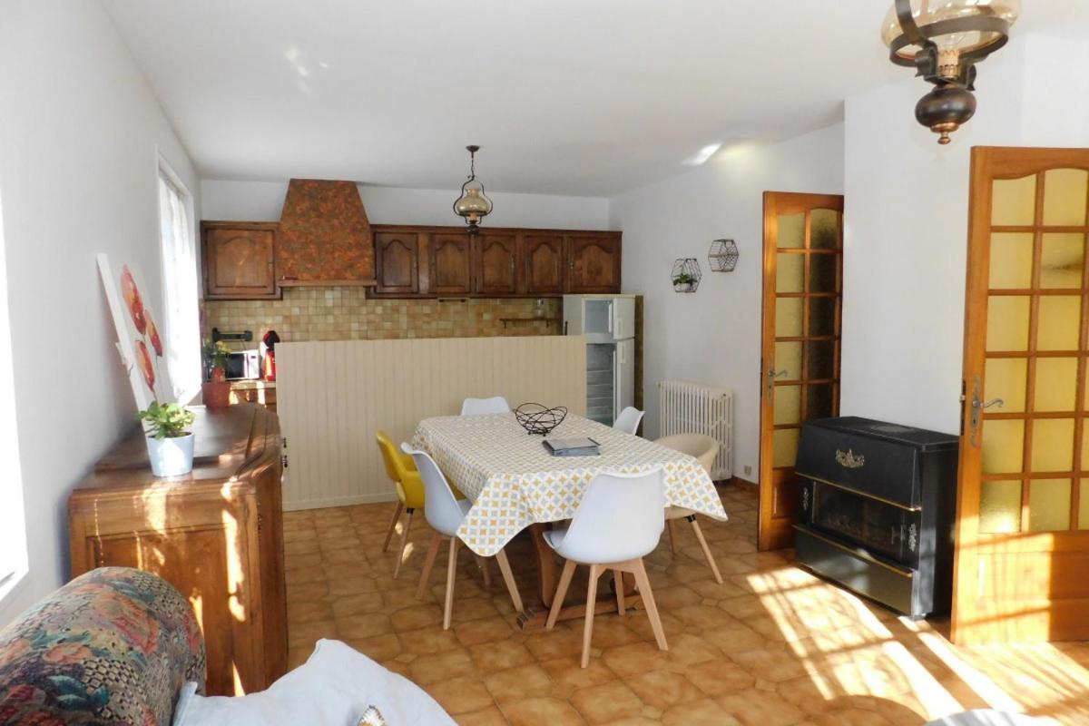 Gite Le Gravier En Haut De Villa Proche De La Dolce Via Arcens Exterior photo